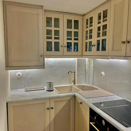 Chez Belle Helene Apartment