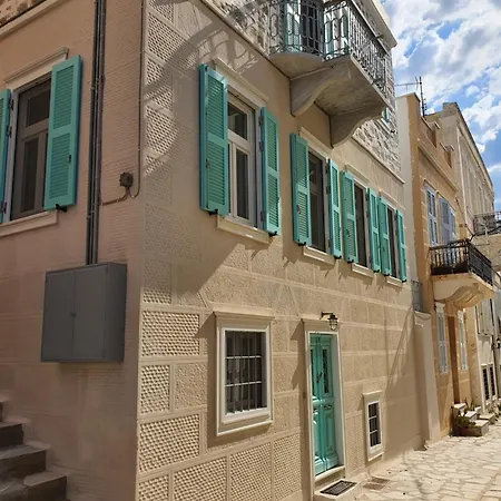 Chez Belle Helene Apartment *